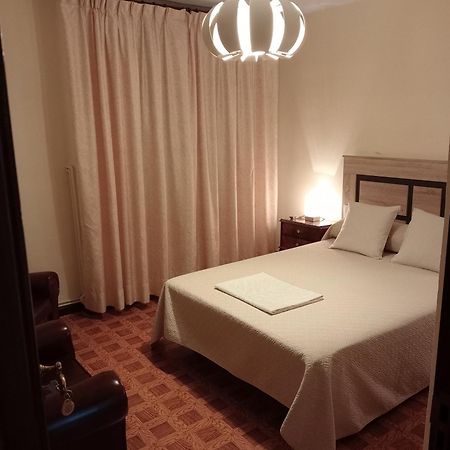 Habitacion Matrimonial Centro Ciudad Oviedo Dış mekan fotoğraf
