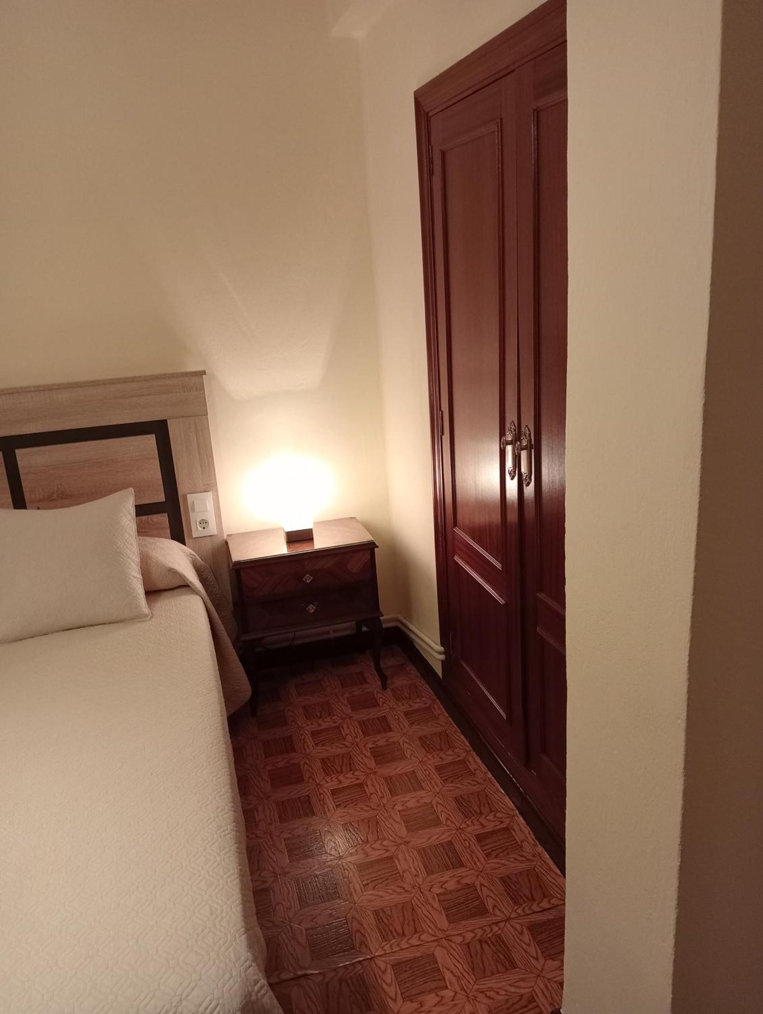 Habitacion Matrimonial Centro Ciudad Oviedo Dış mekan fotoğraf